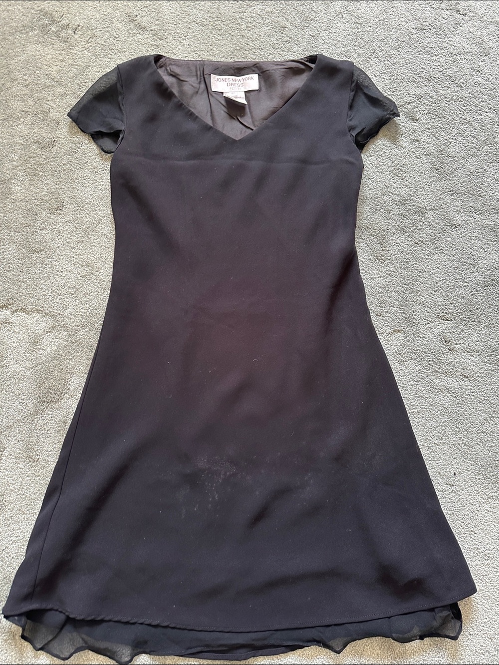 Jones New York Black V-Neck Short-Sleeve A-Line Dress with Layered Hem